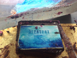 Alcatraz cake 325